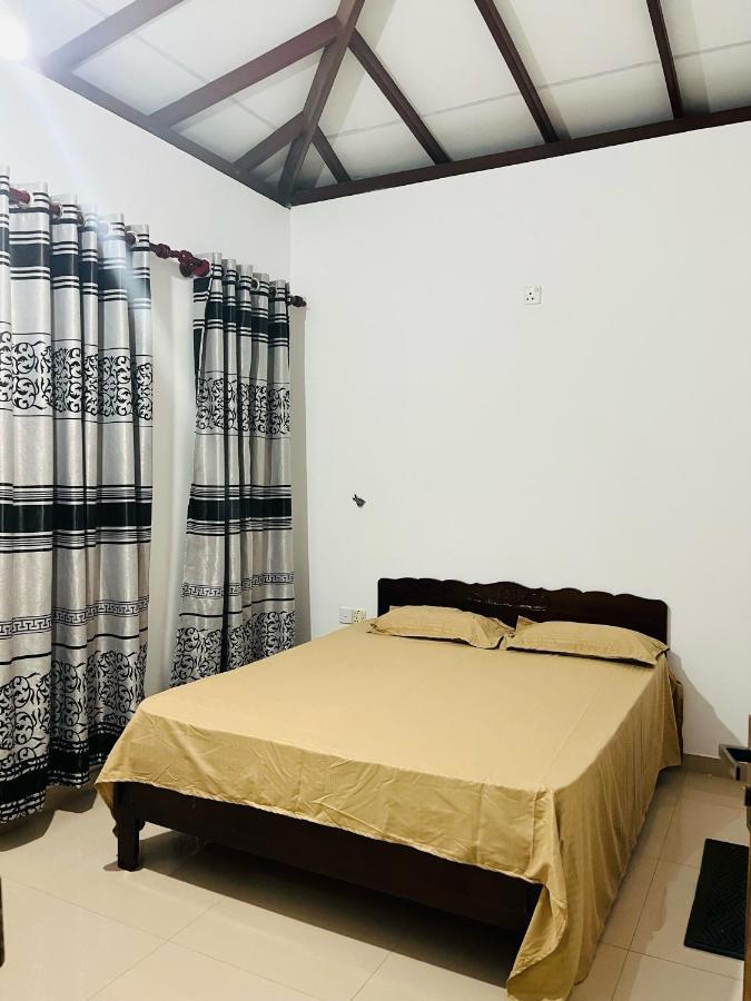 Tropical Vibes - Kathaluwa Daire Ahangama Dış mekan fotoğraf